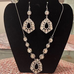 Elegant Silver Crystal Jewelry Set